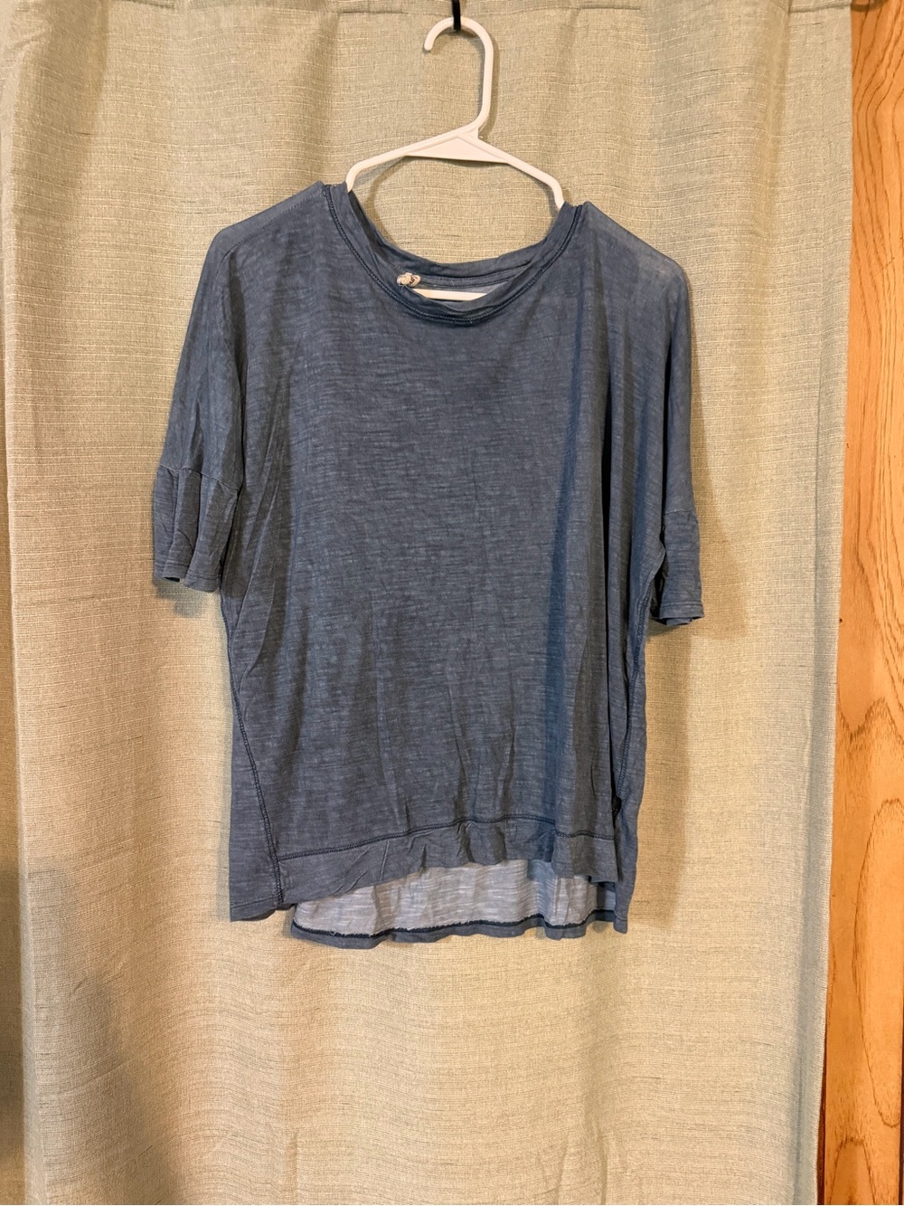 Relaxed Scoop Neck Short-Sleeve Top in Slate Blue